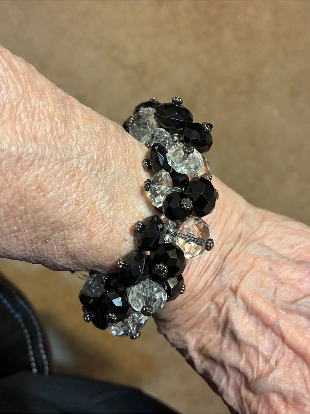 Elegant Black and Clear Beaded Stretch Bracelet
